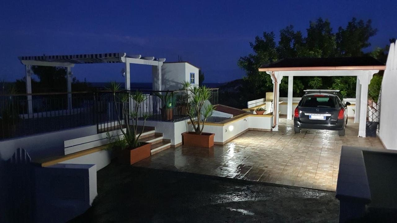 Casa Vacanze "Il Carrubo" Gagliano del Capo Buitenkant foto