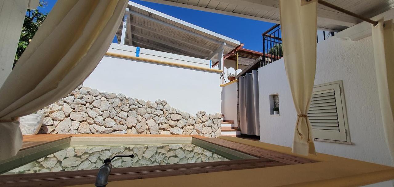 Casa Vacanze "Il Carrubo" Gagliano del Capo Buitenkant foto
