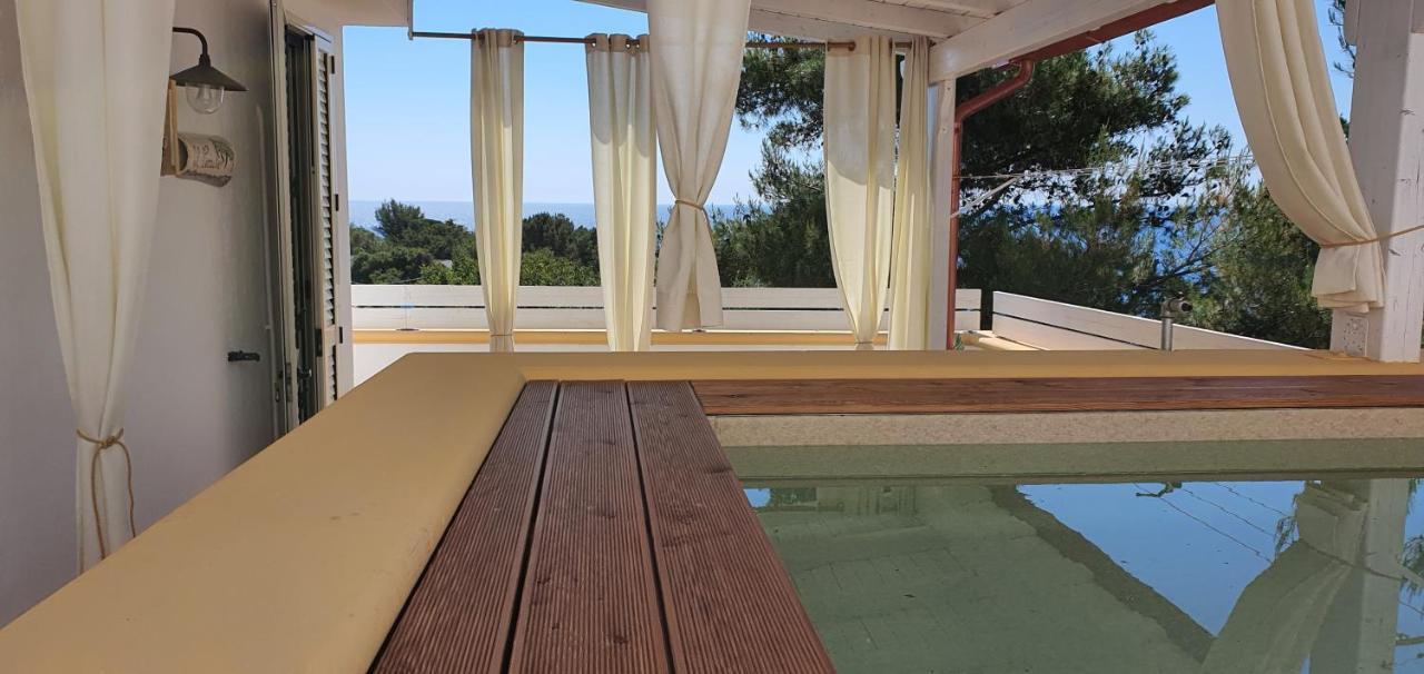 Casa Vacanze "Il Carrubo" Gagliano del Capo Buitenkant foto